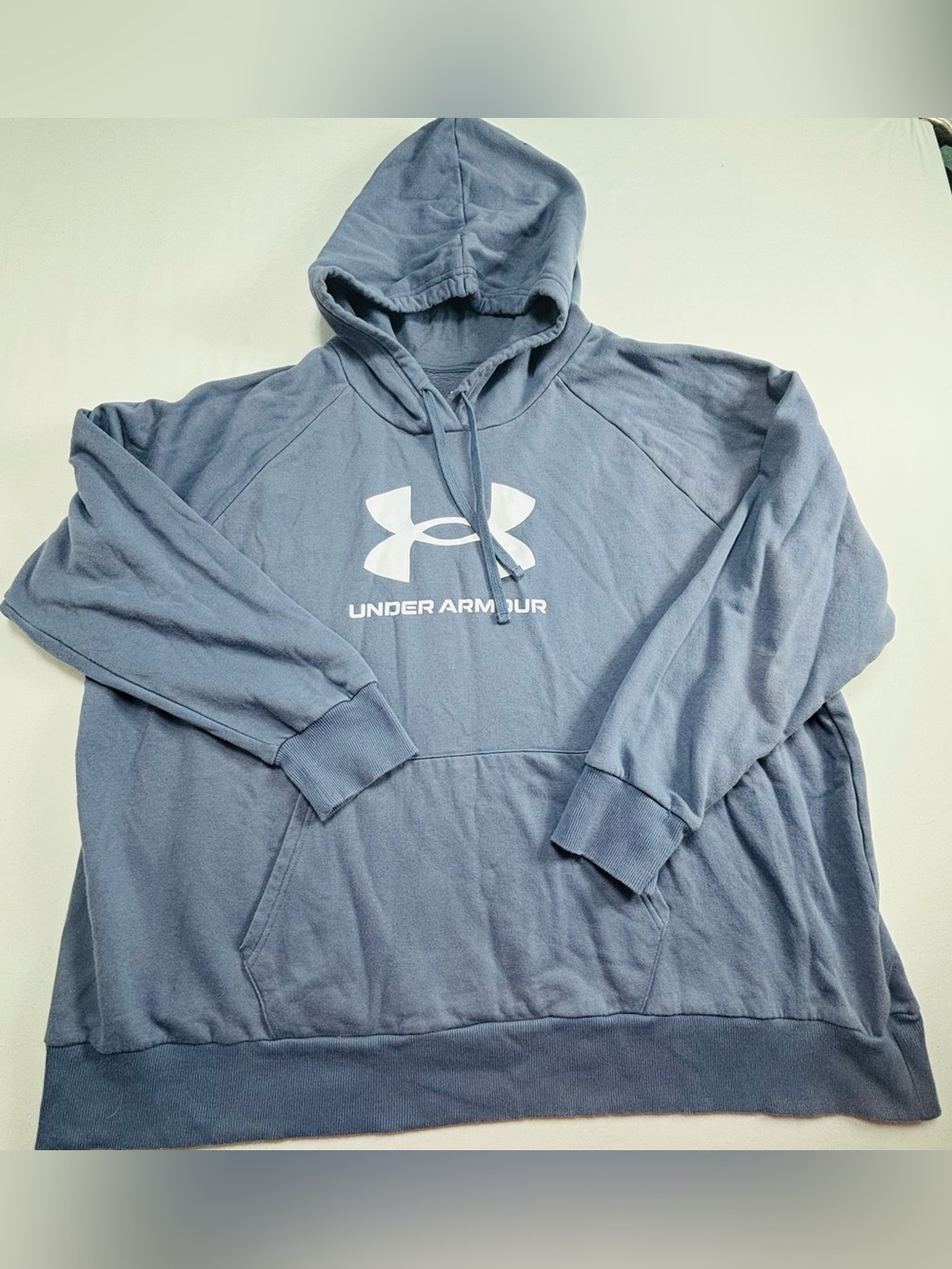 Under Armour Men's Blue Logo Hoodie Sweatshirt M377